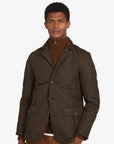 veste-barbour-marron-homme-face-porte