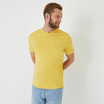 Charger l&#39;image dans la galerie, T-shirt pour homme Eden Park jaune en coton | Georgespaul
