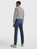 Afbeelding in Gallery-weergave laden, Pantalon chino slim Tommy Hilfiger bleu pour homme I Georgespaul
