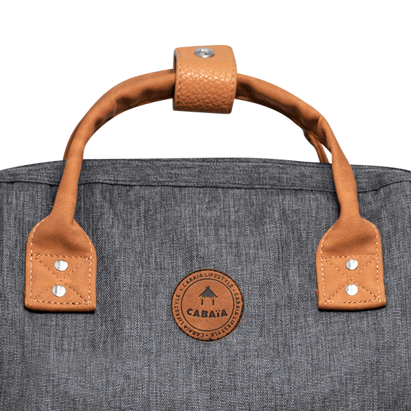 Anthrazitgrauer Cabaïa-Rucksack mit austauschbaren Taschen