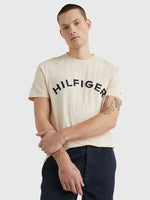 Charger l&#39;image dans la galerie, T-Shirt Tommy Hilfiger beige en coton bio pour homme I Georgespaul
